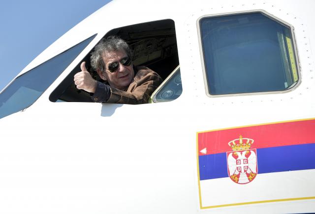I Miki Manojloviæ dobio svoj avion/FOTO