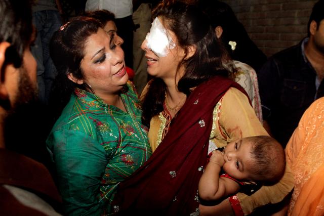 Pakistan: Napad kod ljuljaški, 65 žrtava /FOTO