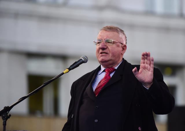 "Prosecution will appeal, Seselj will sue for damages"