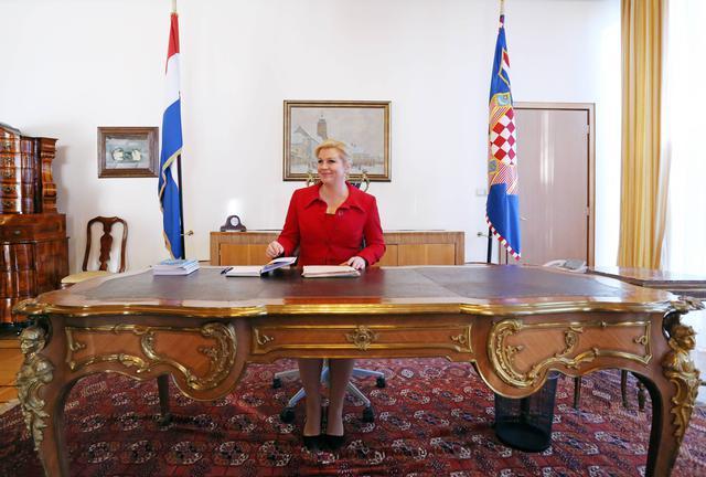 Hrvatska predsednica èestitala Uskrs