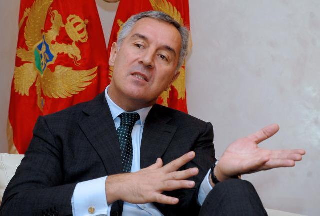 Montenegrin PM congratulates Seselj, party "shocked"