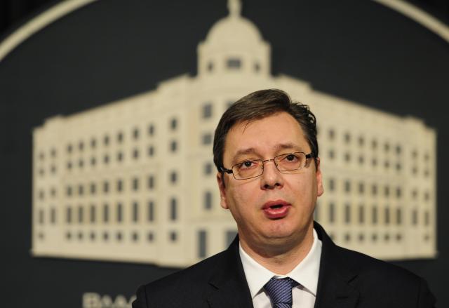 PM says Serbia "at crossroads"; criticizes Hague Tribunal