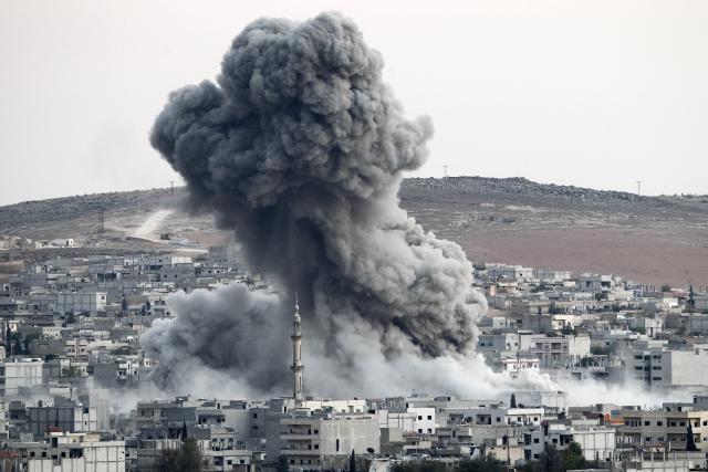 Vazdušni napadi i borbe istočno od Damaska