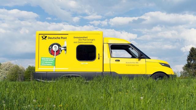Nemačka pošta kupuje 30.000 električnih vozila