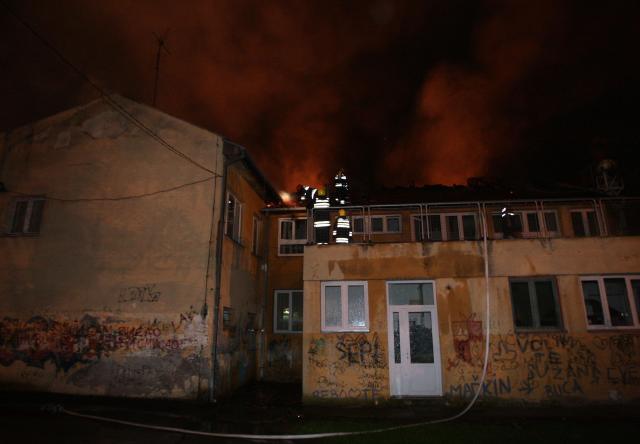 RIK: Zamena za biraèko mesto u izgoreloj školi