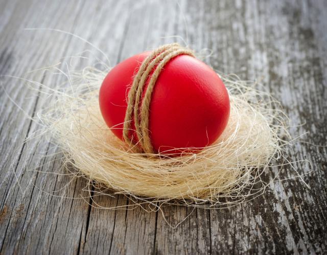 Danas prvo jaje ofarbajte u crveno: Šta je èuvarkuæa i zašto ga èuvamo?
