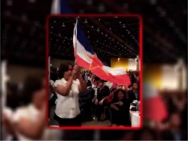 Tokom govora Hilari Klinton vijorila se zastava Jugoslavije