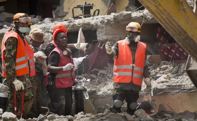 Kenija: Još èetvoro preživelih izvuèeno iz ruševina
