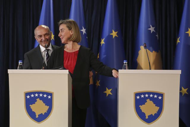 Mogherini in Pristina, talks about visas, and dialogue