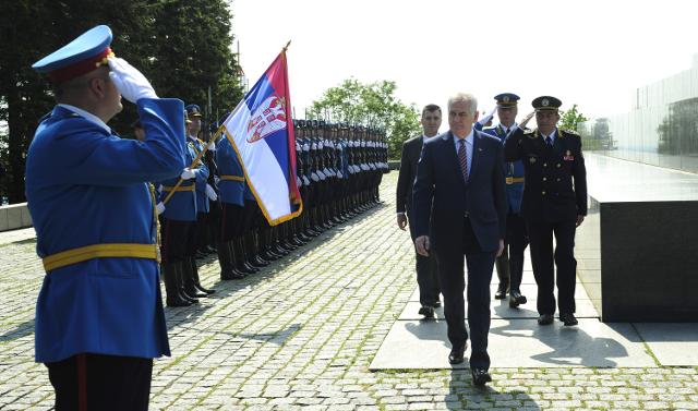 President lays wreath at Mt. Avala memorial on Victory Day