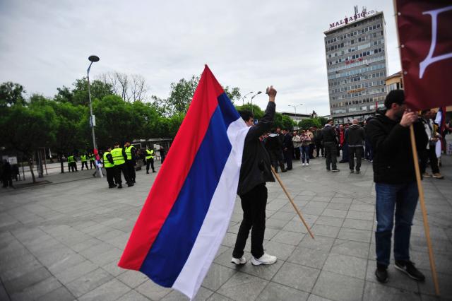 Banjaluka: Opozicija šeta do Vlade; "okrenuti im leða"