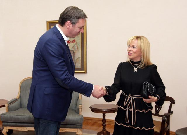 Aleksandar Vučić ugostio opersku divu Invu Mulu