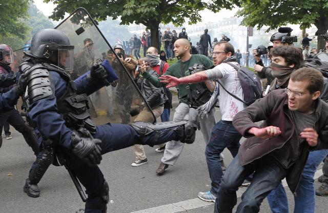 Francuska opet na ulicama: Prekinućemo EURO ako...  /FOTO