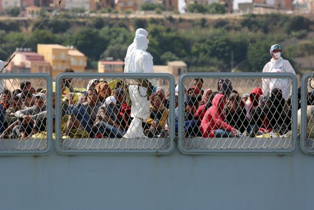 Stotinu migranata nestalo posle udesa kod obala Libije