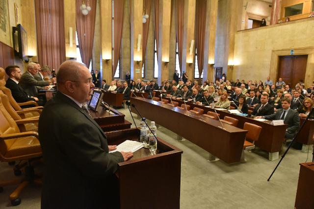 Pasztor reelected president of Vojvodina provincial assembly