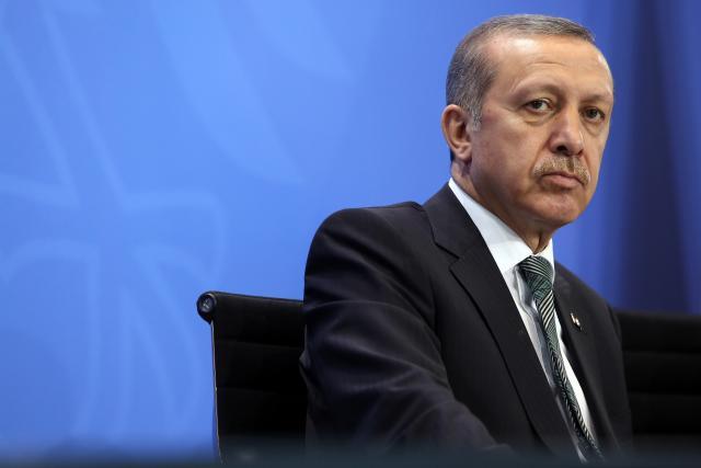 Erdogan warns about migrants, talks about Germany's history
