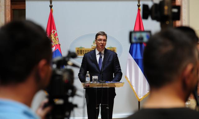 Vučić:Namerno o Savamali, koga interesuju ekonomski uspesi