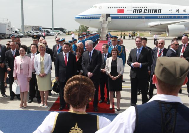 Čime je kineski predsednik doleteo u Srbiju? FOTO