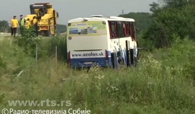 3 Slovak, 2 Czech tourists die in crash in southeast