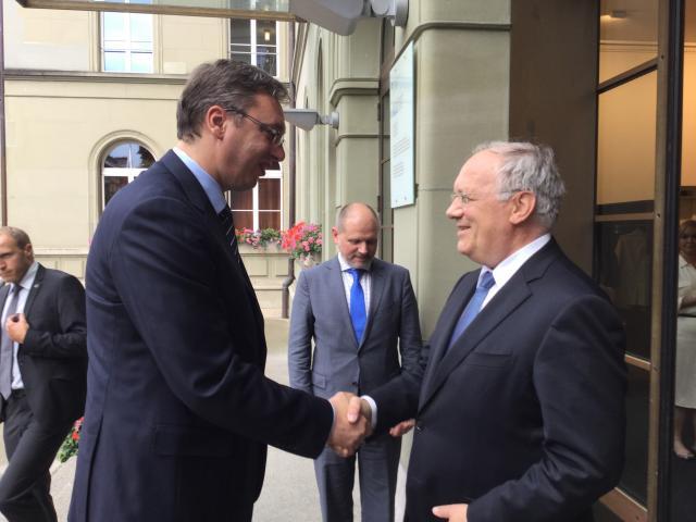 Vucic talks about dual education with Swiss president