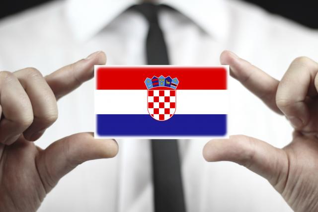 Hrvati mesečno u proseku zarade 750 EUR