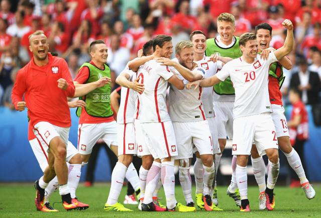 Poljska posle penala meðu najboljih 8!