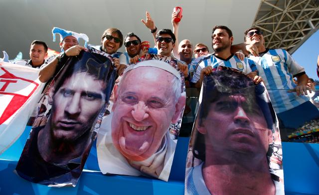 Maradona, predsednik, nacija: Mesi, ostani!