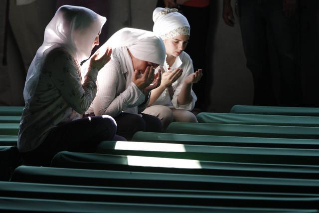 Majke Srebrenice: Nećemo nikada prodati istinu o genocidu