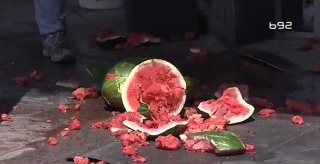 Ko je odgovoran za smrt prodavca lubenica?