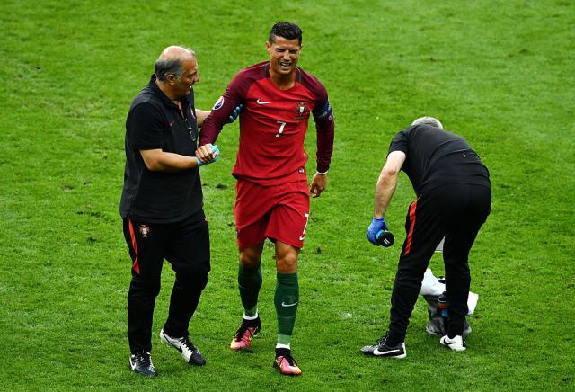 Ronaldo u suzama, kraj zbog povrede u 24. minutu!
