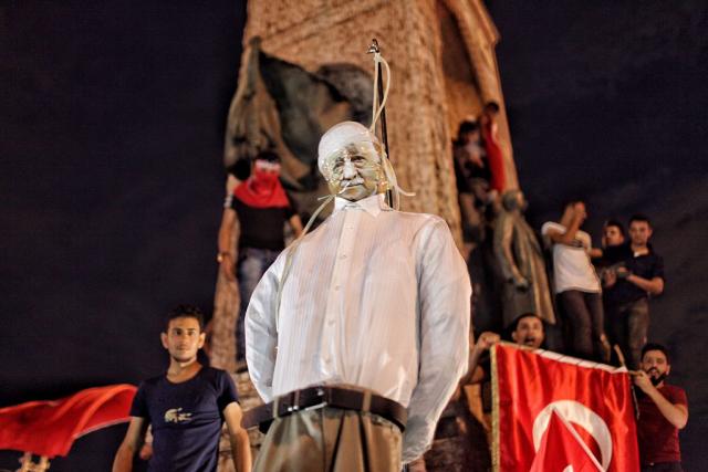 Ankara: Gulen bi mogao da pobegne iz SAD