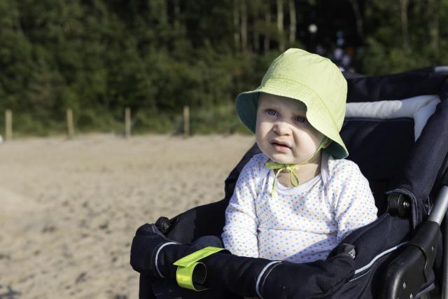Letnje opasnosti: Kako da zaštitite bebu u kolicima