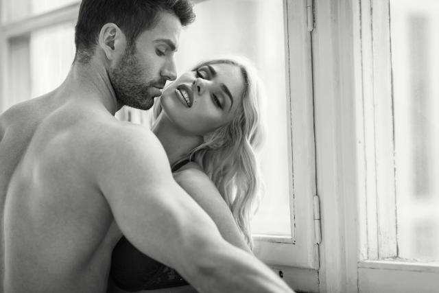 Svi tvrde da je nemoguće, ali evo kako ipak možete da održite strast u dugim vezama