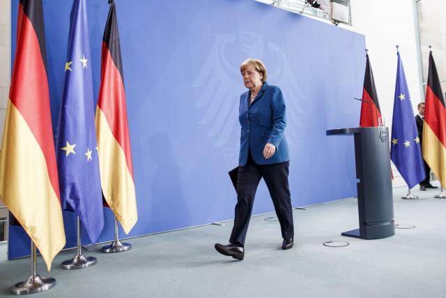 Veæina Nemaca ne veruje Merkelovoj