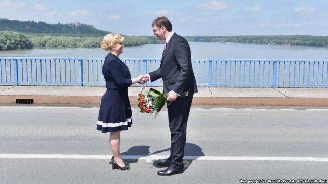 Kratak put za Srbiju i Hrvatsku: Od cveća na mostu do nule