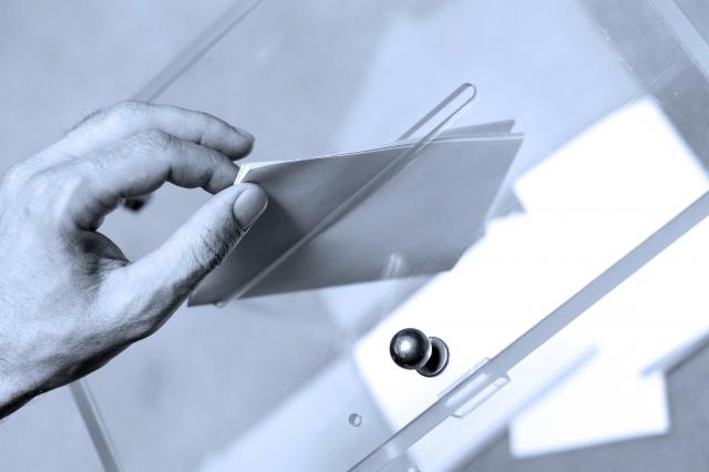 Vlada RS pisala ambasadorima: Referendum po propisima