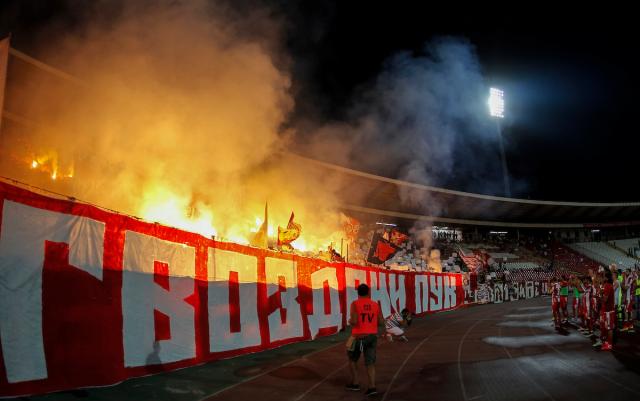 'Delije' budile Bugare 'topovskim udarima'