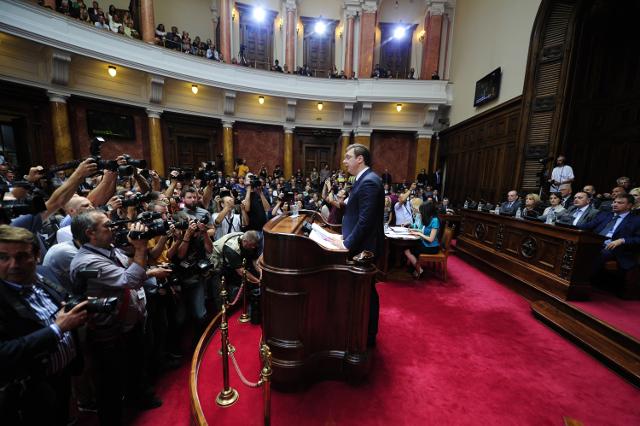 Vucic speaks in the Assembly on Tuesday (Tanjug)