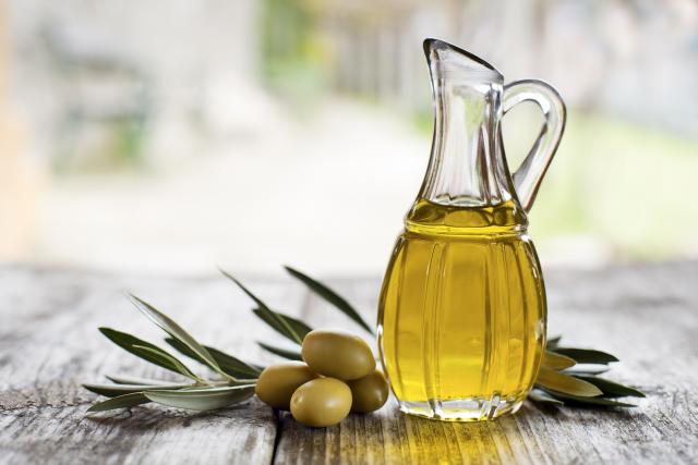 Èetiri razloga zbog kojih æete konzumirati maslinovo ulje baš svakog jutra