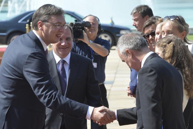 Swedish PM officially welcomed in Belgrade