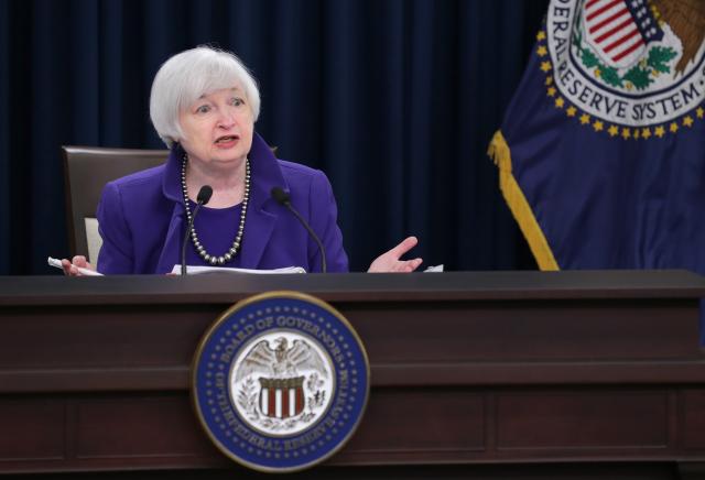Fed najavljuje dizanje kamata, ali ne i kad