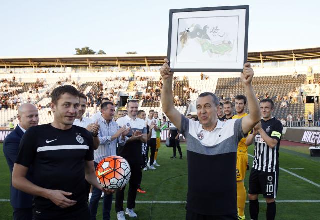 Partizan i 'Grobari' ispratili Gavrana u penziju