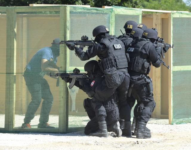 Antiteroristička vežba policija Srbije i Srpske /FOTO