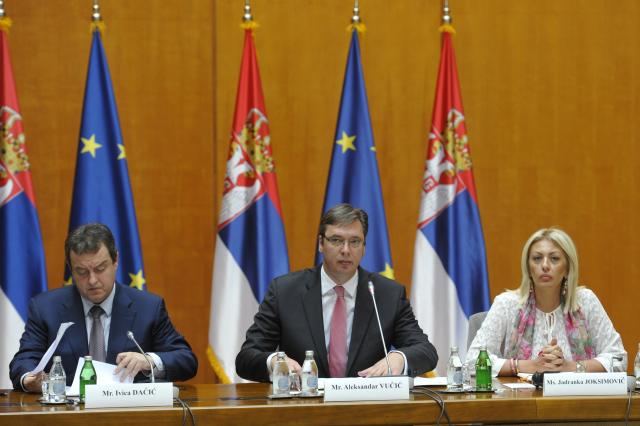Vučić: Jedna od najtežih nedelja je za nama / VIDEO