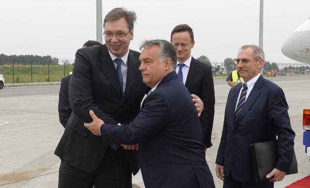 Hungarian PM Orban welcomed in Belgrade
