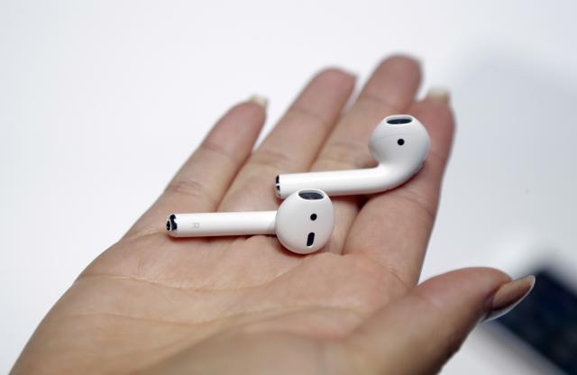 Ljudi se veæ žale na slušalice za iPhone 7