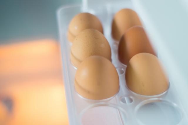 Šta kažu stručnjaci: Čuvati jaja u frižideru, ili ne?