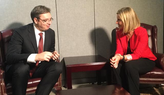 Vucic meets with Mogherini