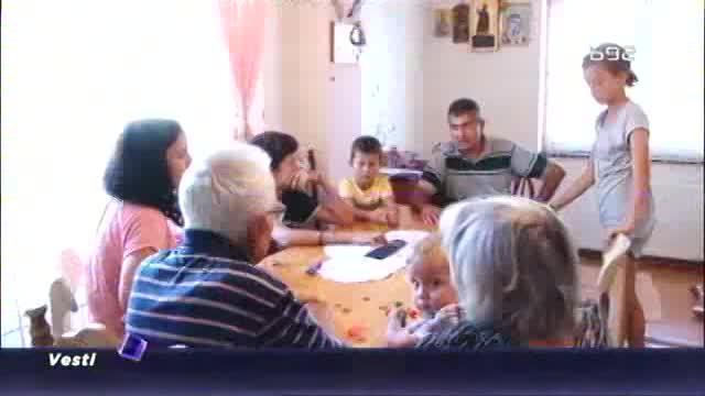 Najbrojnija i najsrećnija porodica u Vladimircima / VIDEO