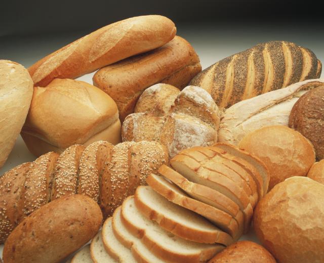 Domaæi hleb bez mešenja od 4 vrste brašna (VIDEO)